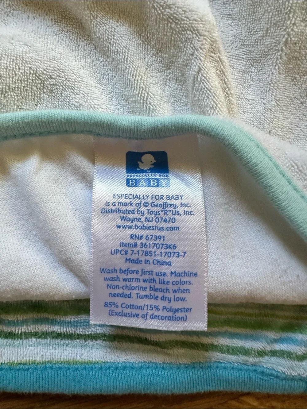 Baby Infant hooded bath towels-lot bundle of 5 Carters Toys R Us